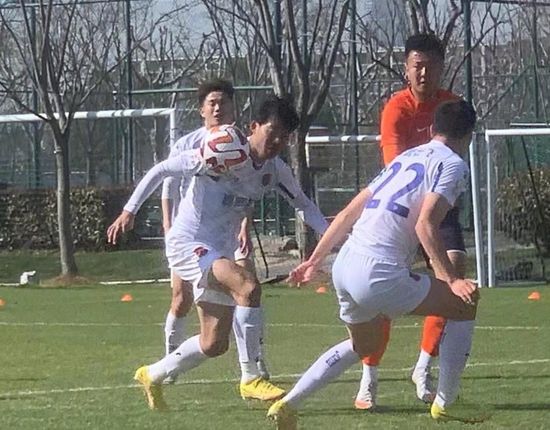 亚洲一区在线视频